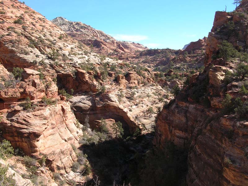 31-scenic_views_of_small_canyon