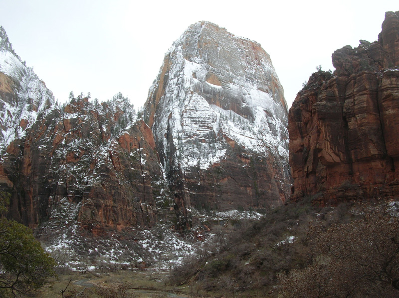 01-snow_covered_peak