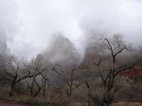 04-clouds_covering_Court_of_the_Patriarchs