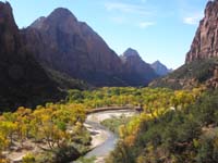 09-scenic_view_along_Kayenta_trail