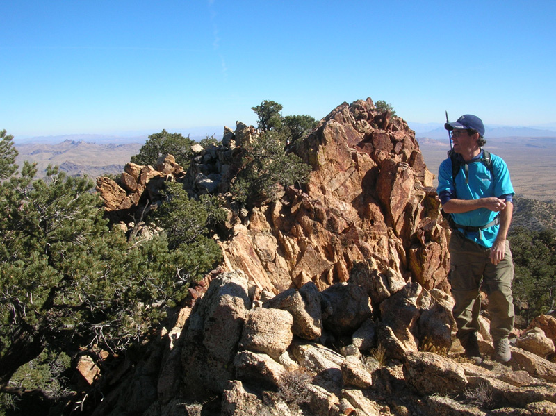 28-Josh_on_the_ridgeline