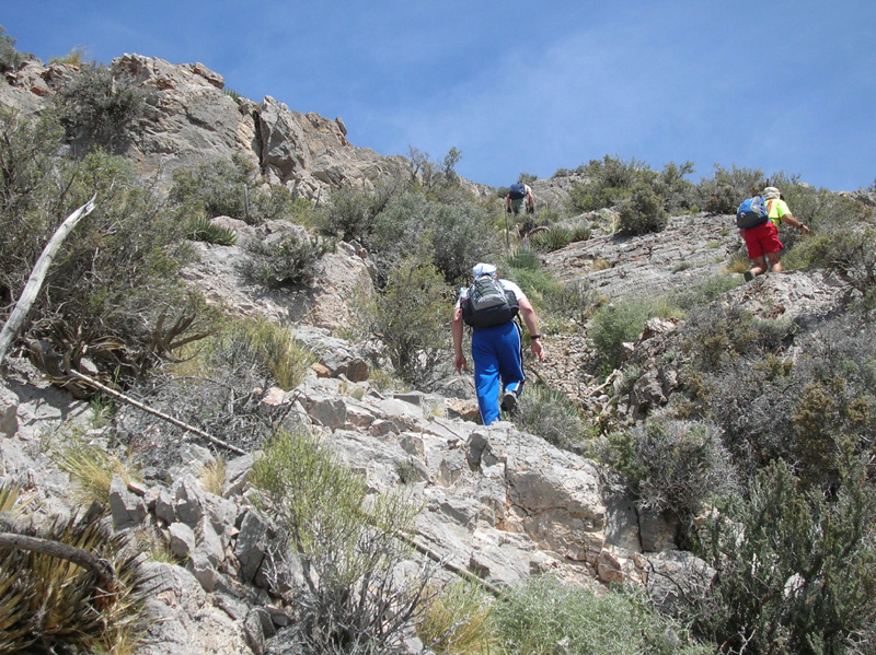 060-still_more_steep_terrain-this_time_loose_rock