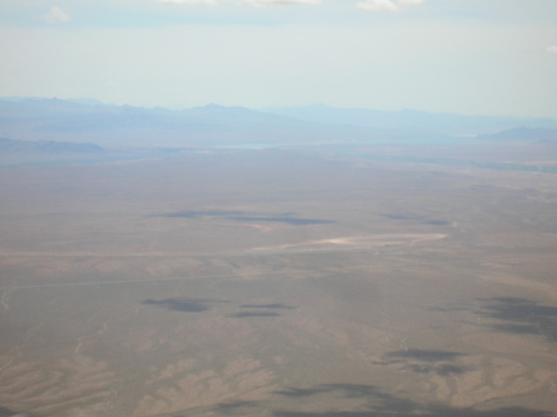 076-Lake_Mead_and_Overton_in_distance